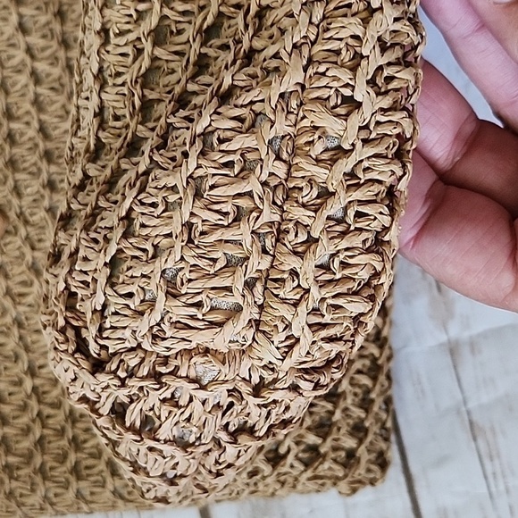 Time and Tru Tan Woven Tote with "Vacay" in Purple - Picture 4 of 12